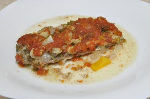 Jak uvařit makrela pečená po řecku? Snadné recept, připravený za 30 - 45 minut